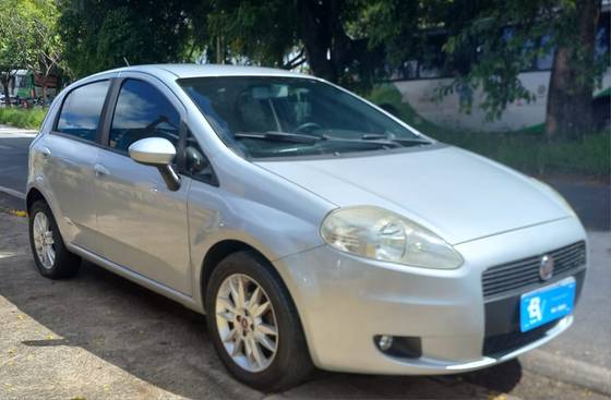 FIAT PUNTO 1.6 ESSENCE 16V FLEX 4P MANUAL